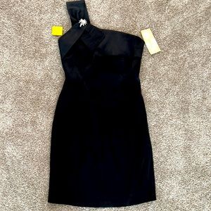 One shoulder LBD